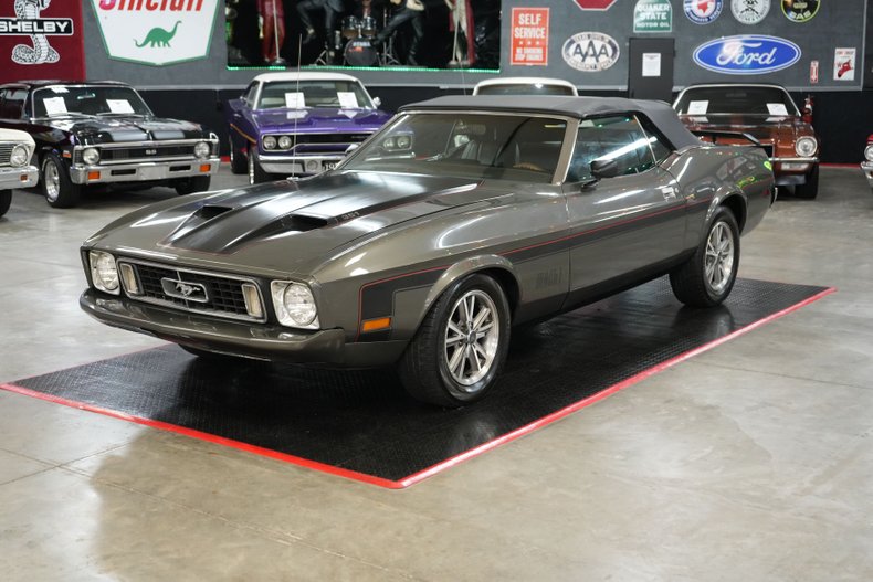 Ford-Mustang-1973-Gray-Black-14
