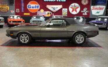 Ford-Mustang-1973-Gray-Black-15