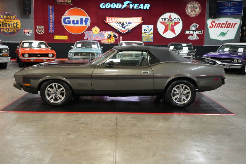 Ford-Mustang-1973-Gray-Black-15