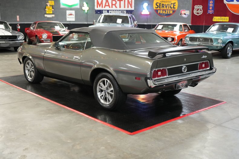 Ford-Mustang-1973-Gray-Black-16