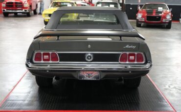 Ford-Mustang-1973-Gray-Black-17