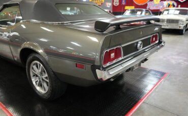 Ford-Mustang-1973-Gray-Black-49
