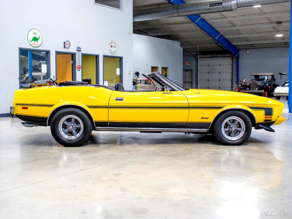 Ford-Mustang-1973-Other-7
