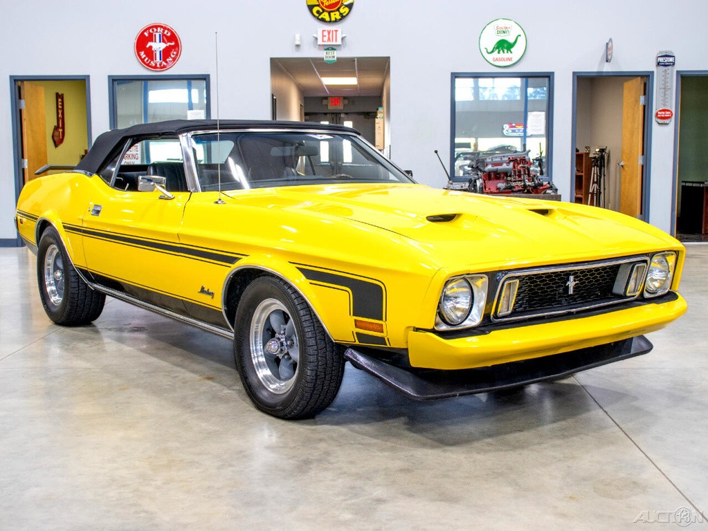 Ford-Mustang-1973-Other-8
