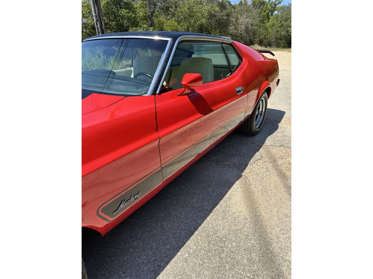 Ford-Mustang-1973-red-white-2