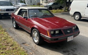Ford-Mustang-1983-Convertible-1