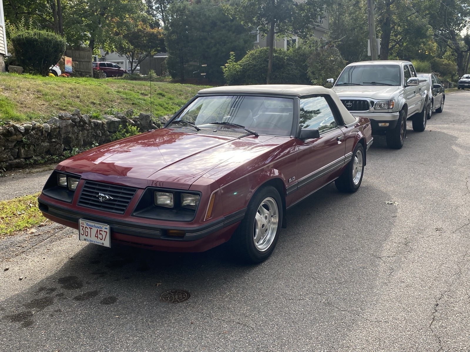 Ford-Mustang-1983-Convertible-2