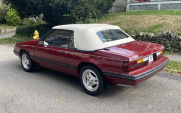 Ford-Mustang-1983-Convertible-3