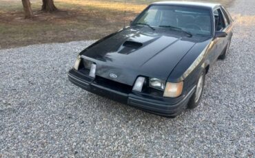 Ford-Mustang-1985-Black-1