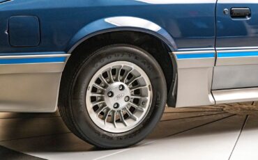 Ford-Mustang-1987-Coupe-12