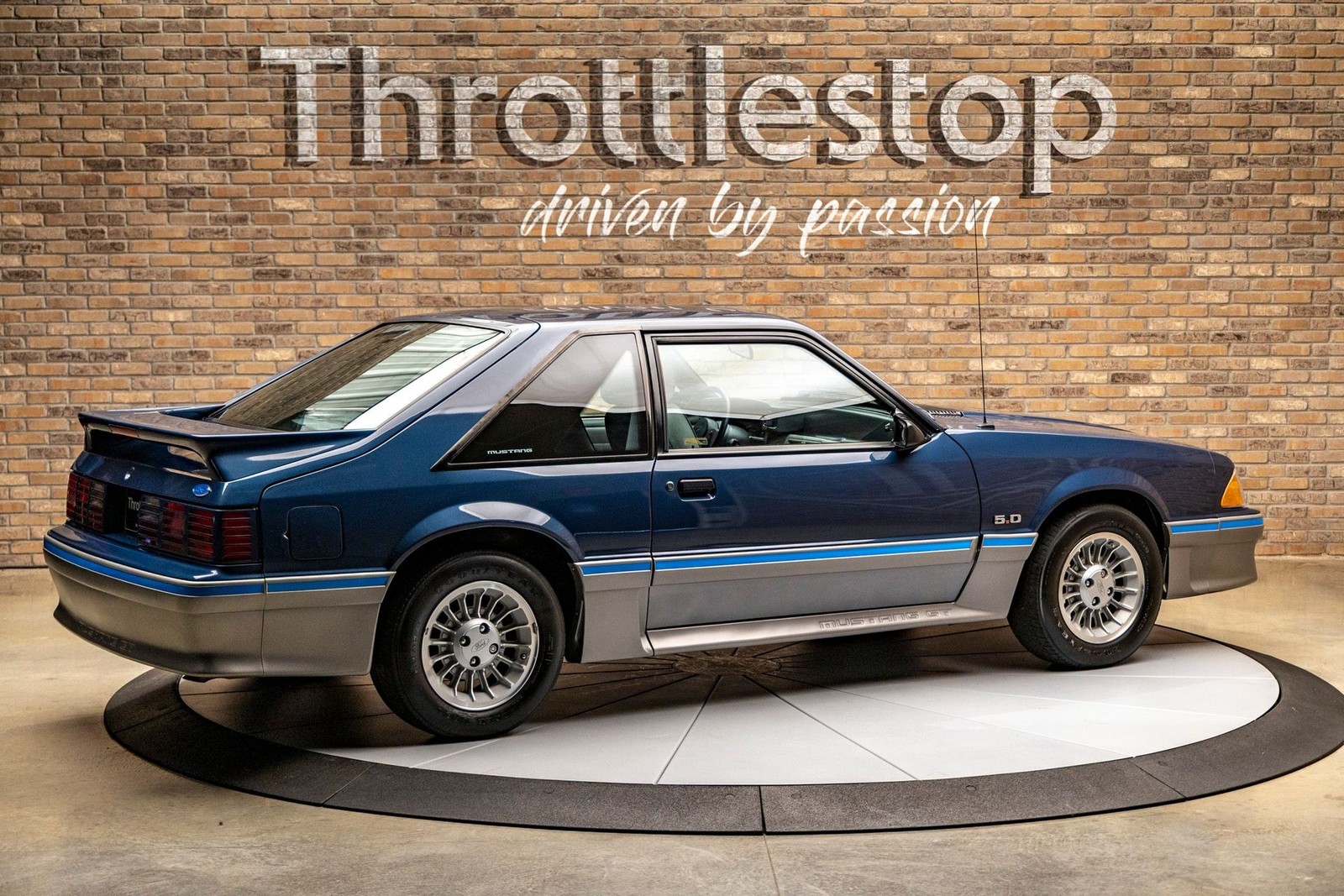 Ford-Mustang-1987-Coupe-3