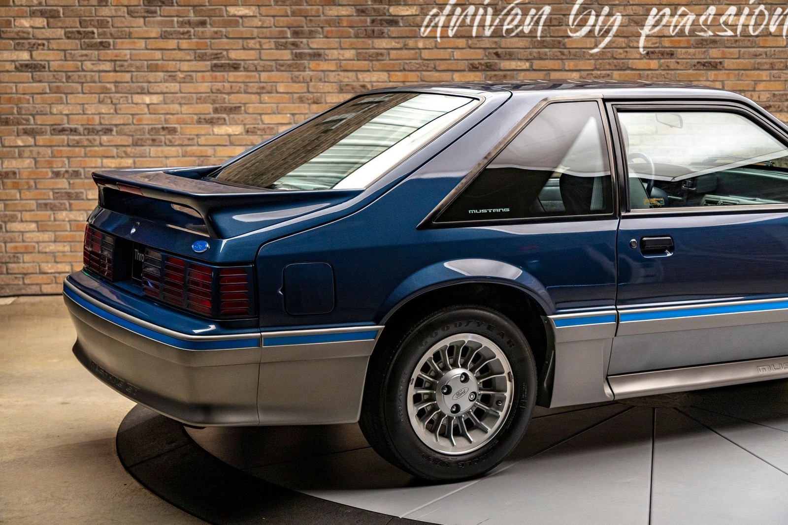 Ford-Mustang-1987-Coupe-8