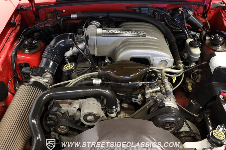 Ford-Mustang-1989-Bright-Red-White-1