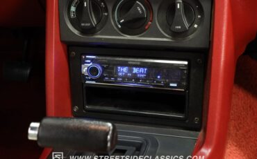 Ford-Mustang-1989-Bright-Red-White-14