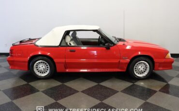 Ford-Mustang-1989-Bright-Red-White-17
