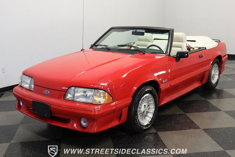 Ford-Mustang-1989-Bright-Red-White-20
