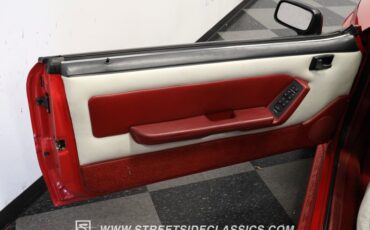 Ford-Mustang-1989-Bright-Red-White-36