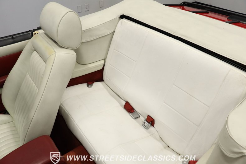 Ford-Mustang-1989-Bright-Red-White-40