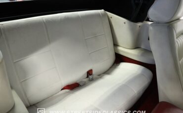 Ford-Mustang-1989-Bright-Red-White-41