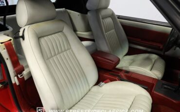 Ford-Mustang-1989-Bright-Red-White-42