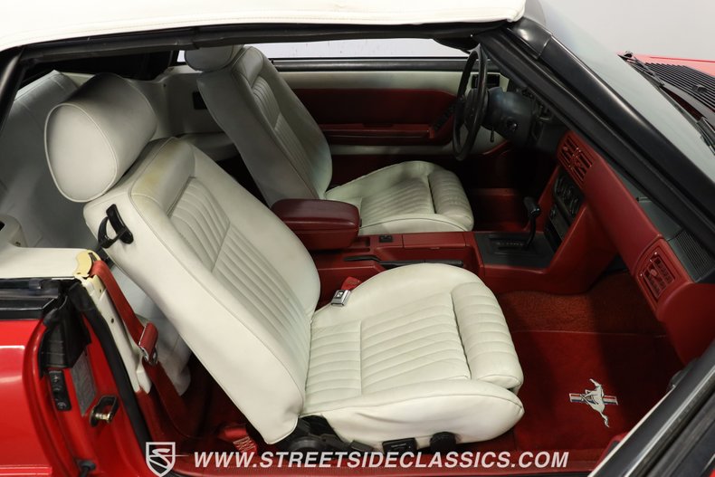 Ford-Mustang-1989-Bright-Red-White-43