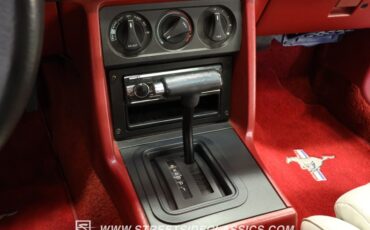 Ford-Mustang-1989-Bright-Red-White-5