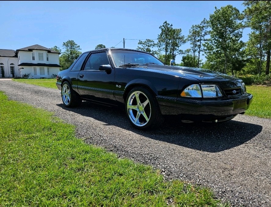 Ford-Mustang-1989-Sedan-23