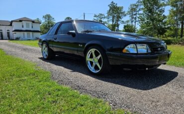 Ford-Mustang-1989-Sedan-5