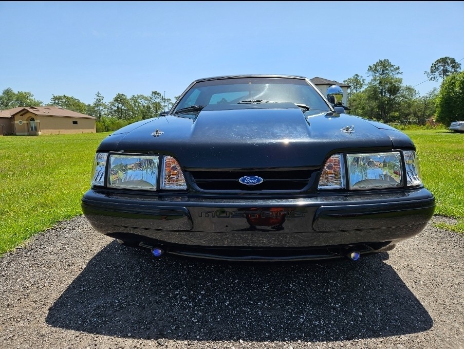 Ford-Mustang-1989-Sedan-7