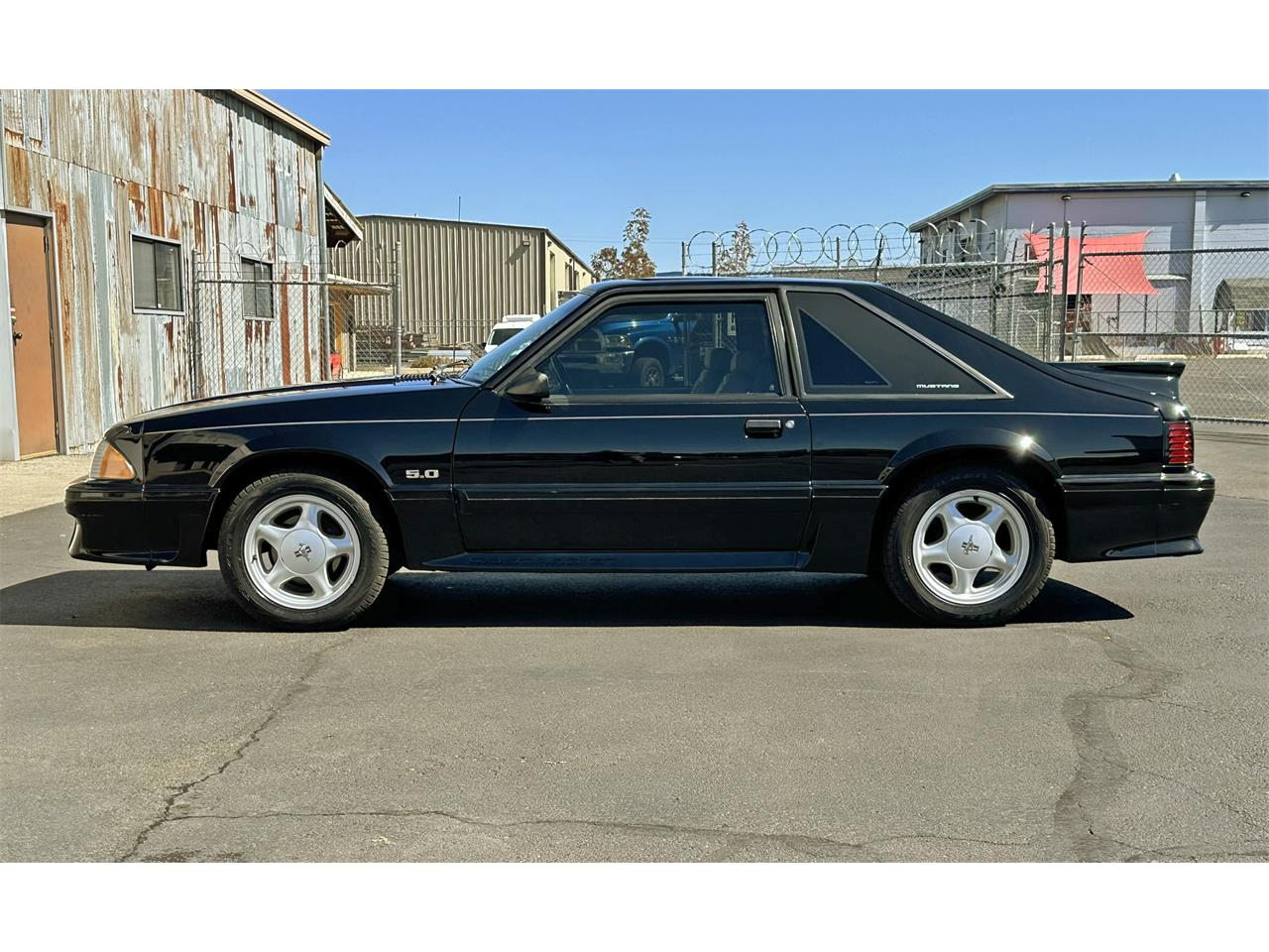 Ford-Mustang-1992-Black-Grey-17