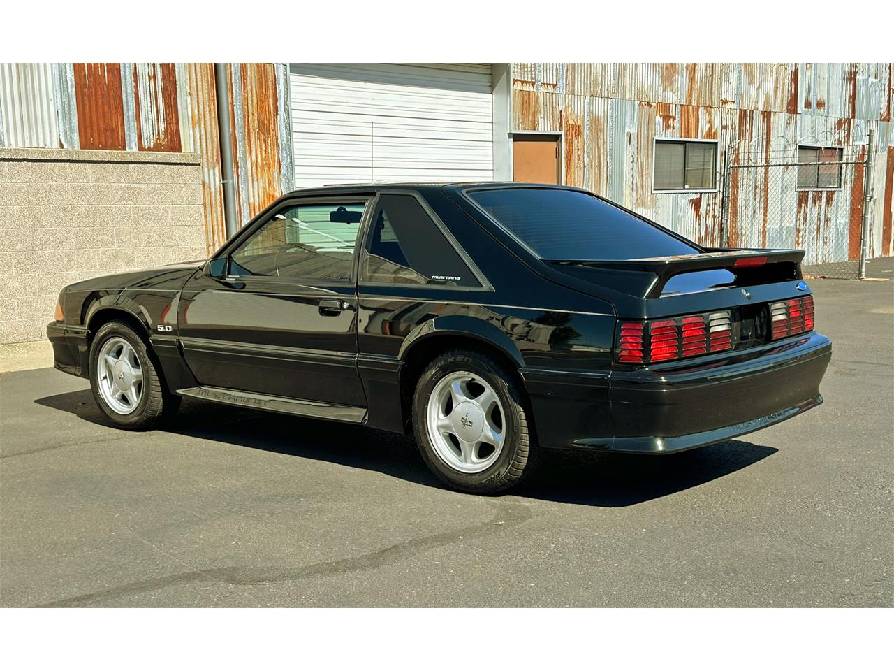 Ford-Mustang-1992-Black-Grey-18