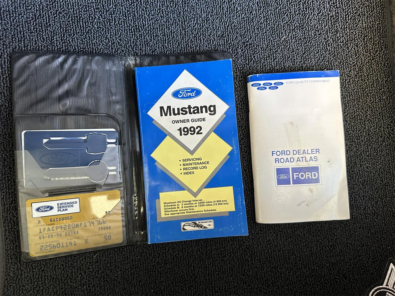 Ford-Mustang-1992-Black-Grey-28
