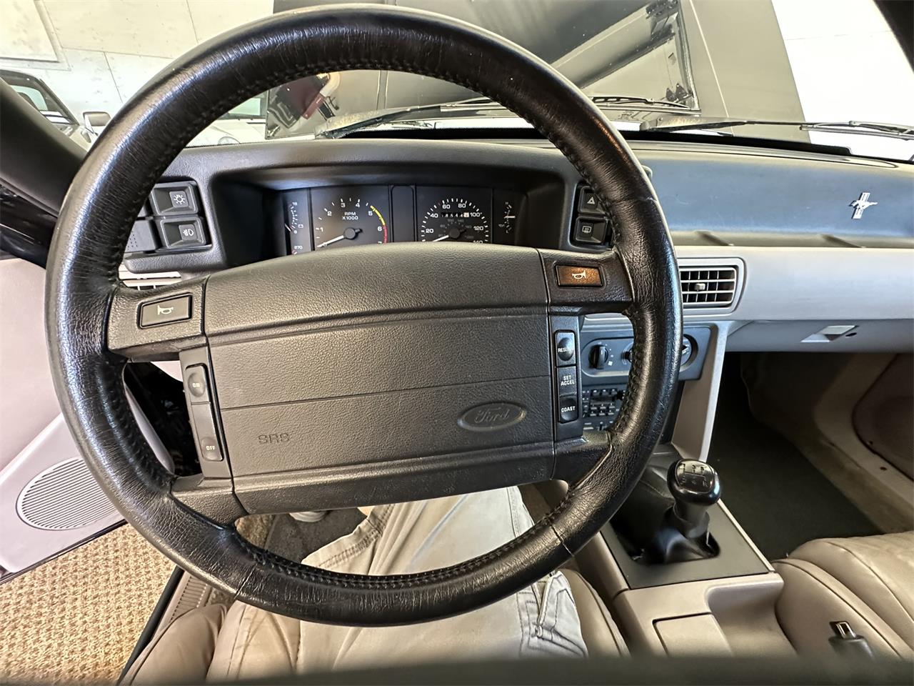 Ford-Mustang-1992-Black-Grey-35