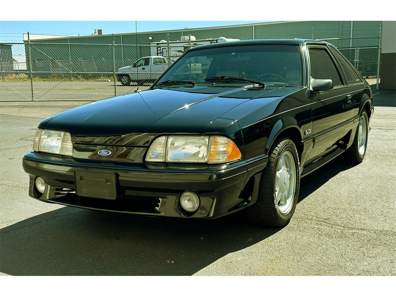Ford-Mustang-1992-Black-Grey-7