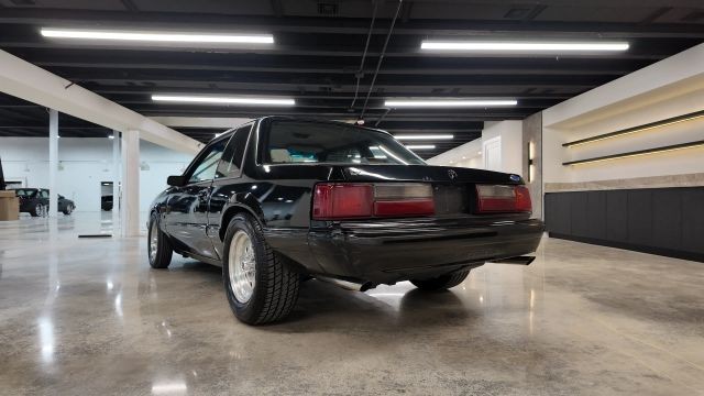 Ford-Mustang-1992-Coupe-1