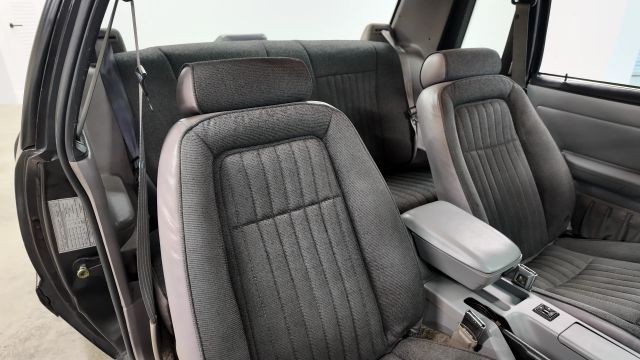 Ford-Mustang-1992-Coupe-6