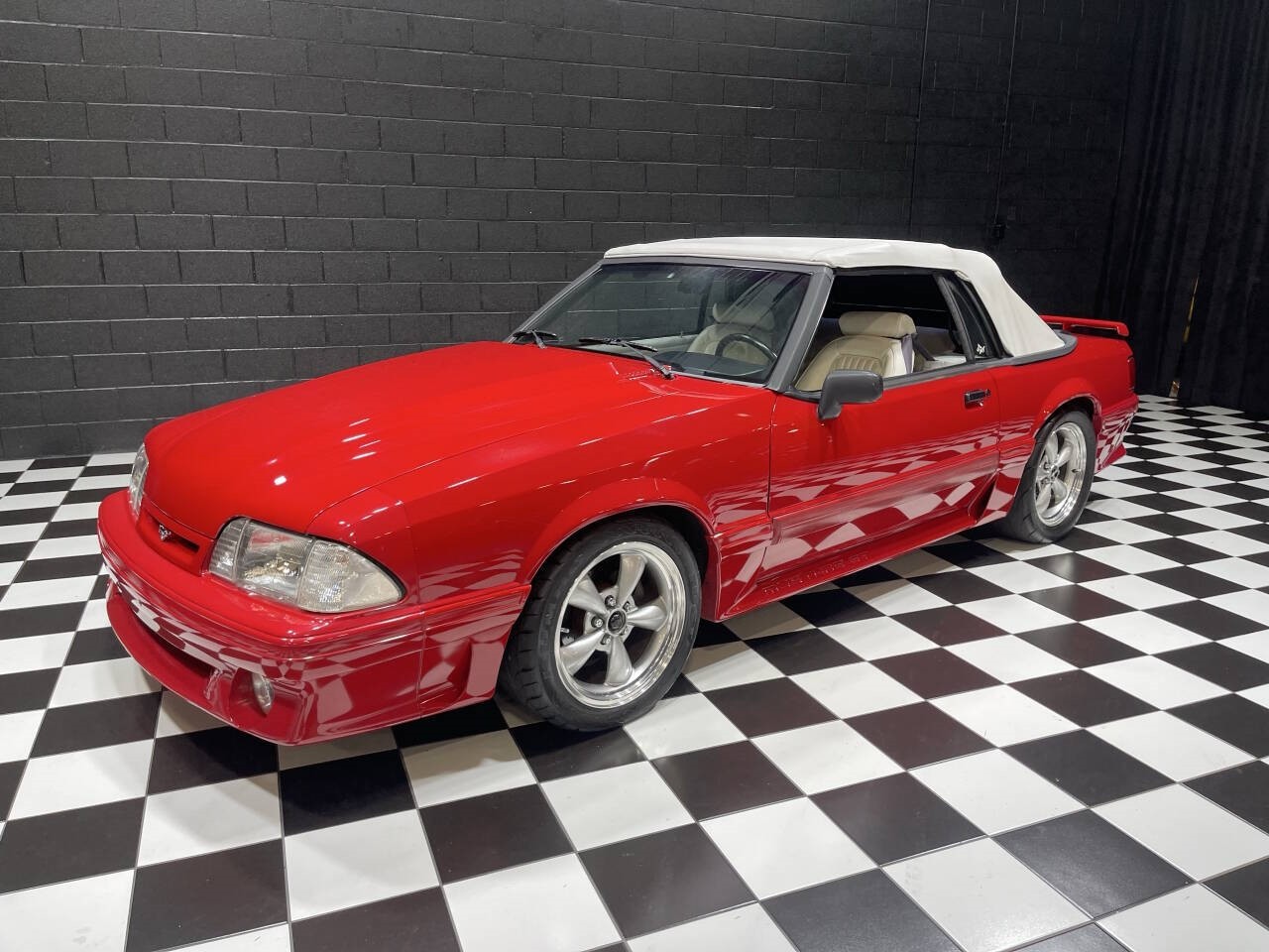 Ford-Mustang-1993-Convertible-17