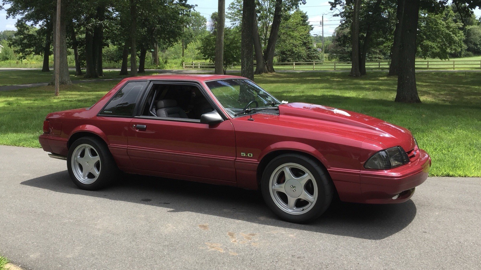 Ford-Mustang-1993-Coupe-1