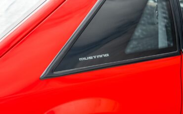 Ford-Mustang-1993-Coupe-25