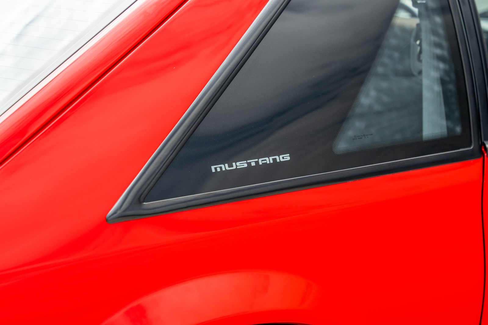 Ford-Mustang-1993-Coupe-25