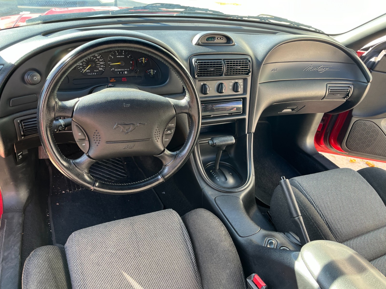 Ford-Mustang-1994-Convertible-8