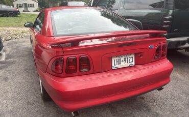 Ford-Mustang-1996-1