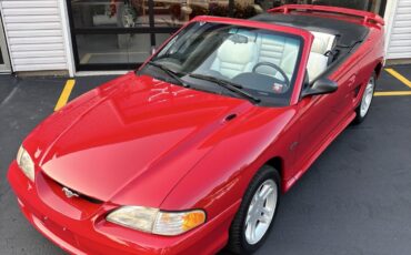 Ford-Mustang-1996-1