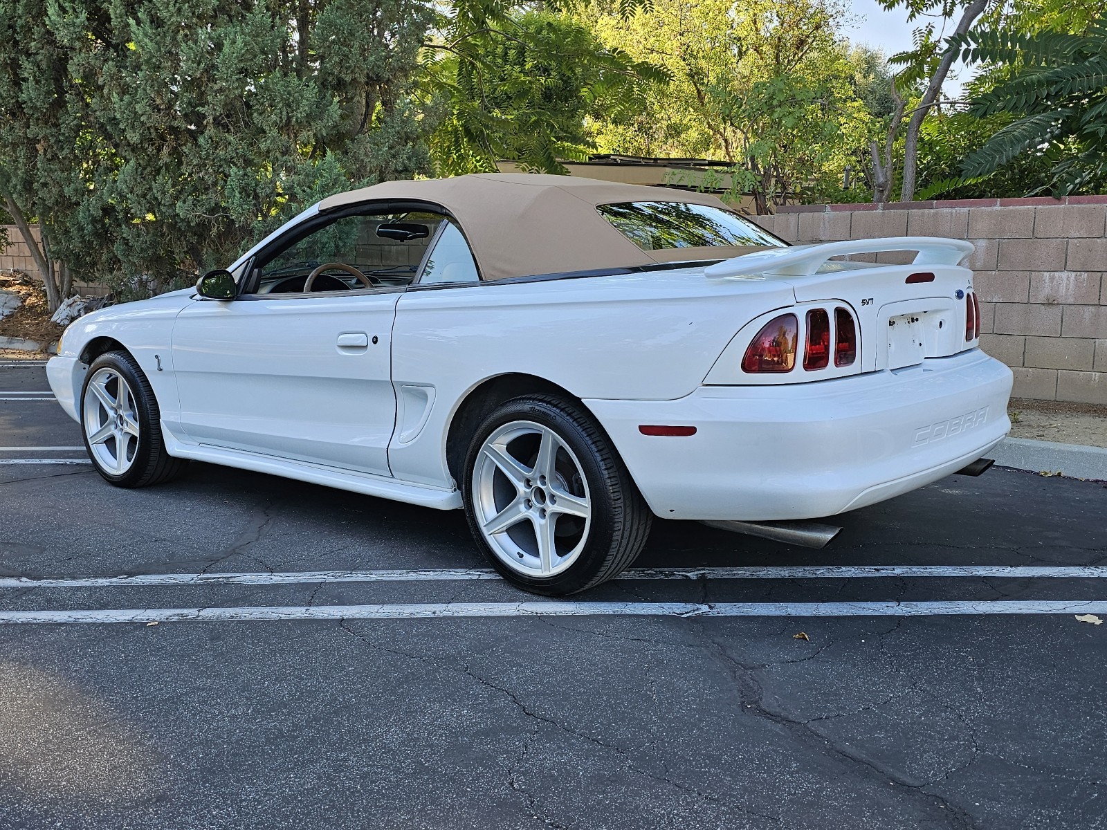 Ford-Mustang-1996-2