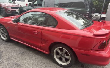 Ford-Mustang-1996-3