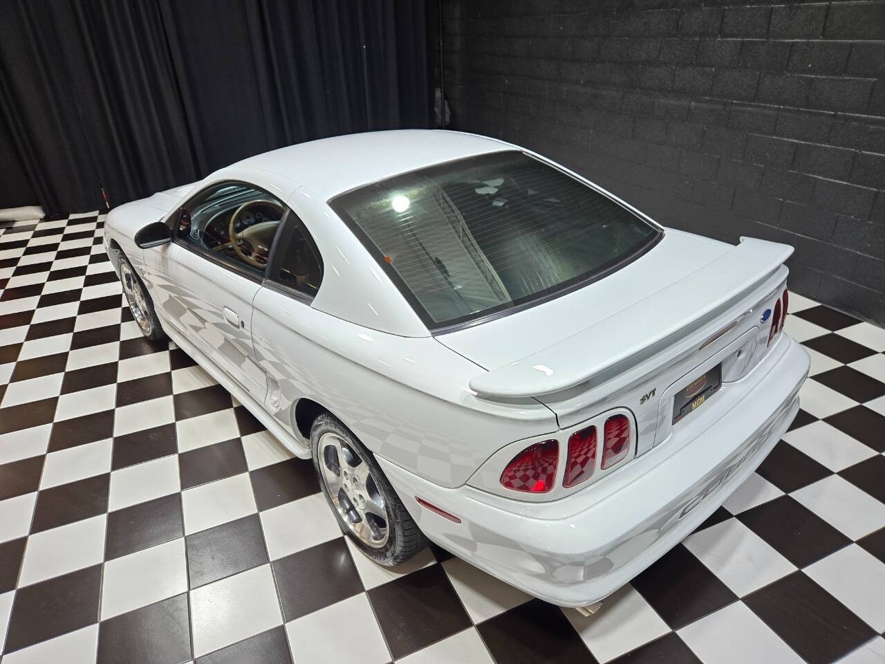 Ford-Mustang-1996-Coupe-12