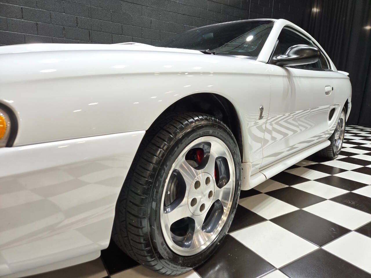 Ford-Mustang-1996-Coupe-26