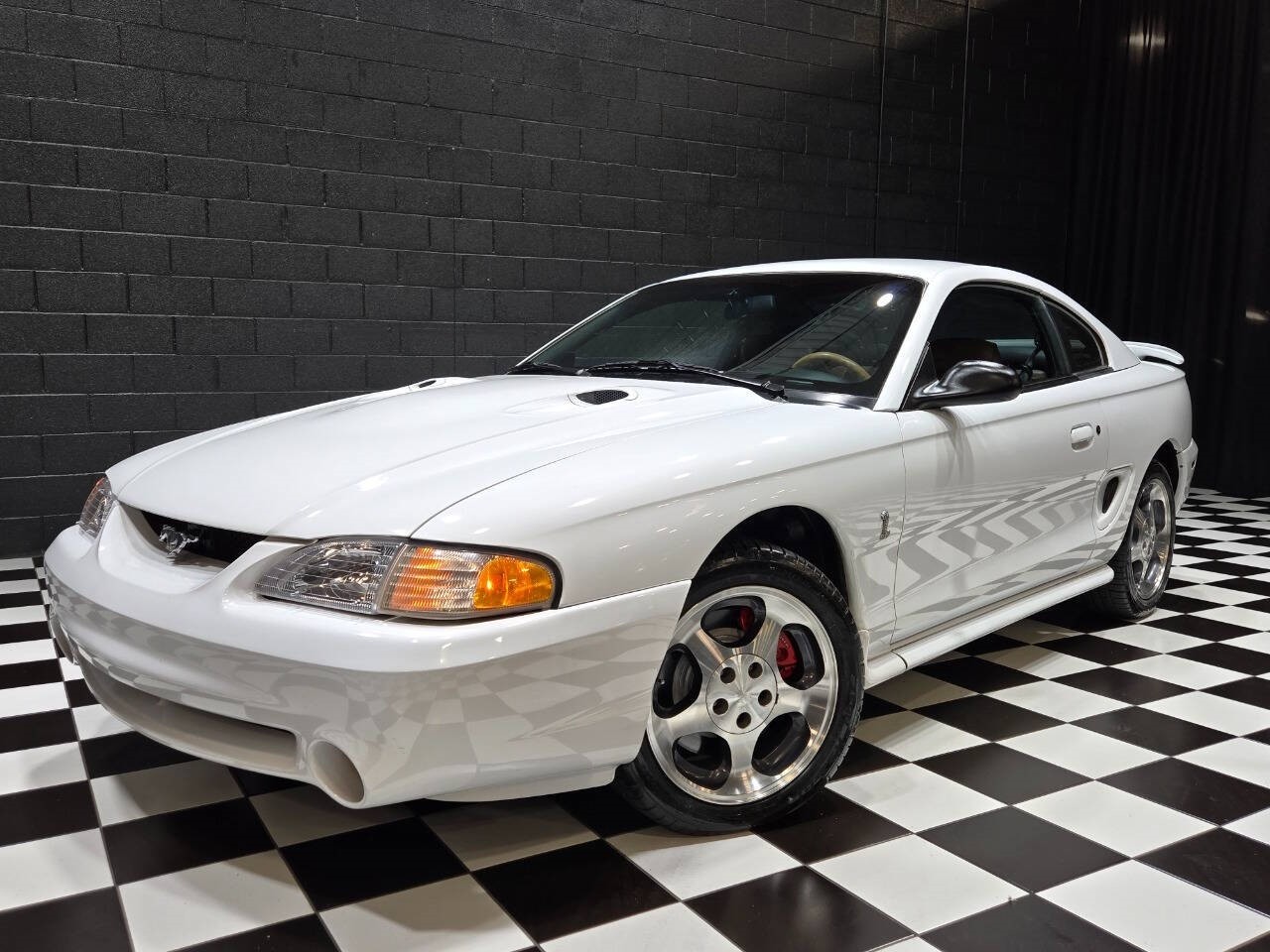 Ford-Mustang-1996-Coupe-6