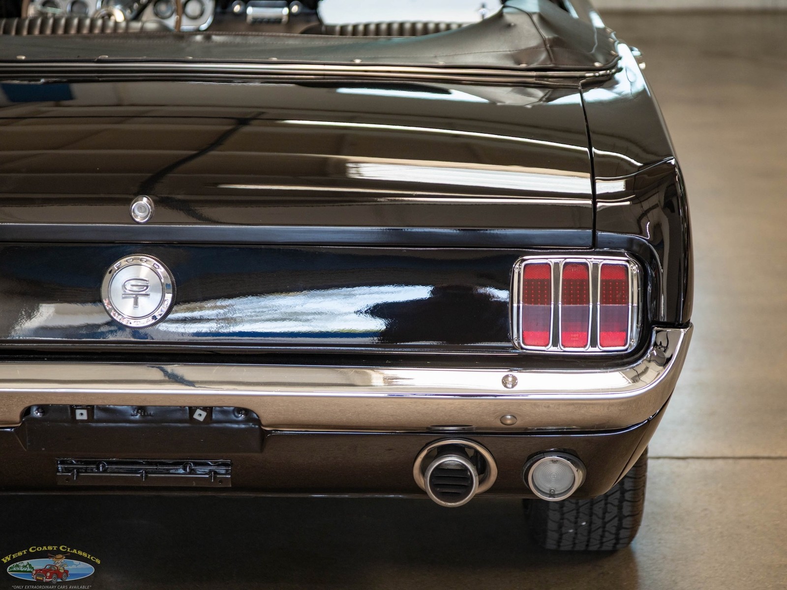 Ford-Mustang-289-V8-Convertible-1966-2-Door-Convertible-21
