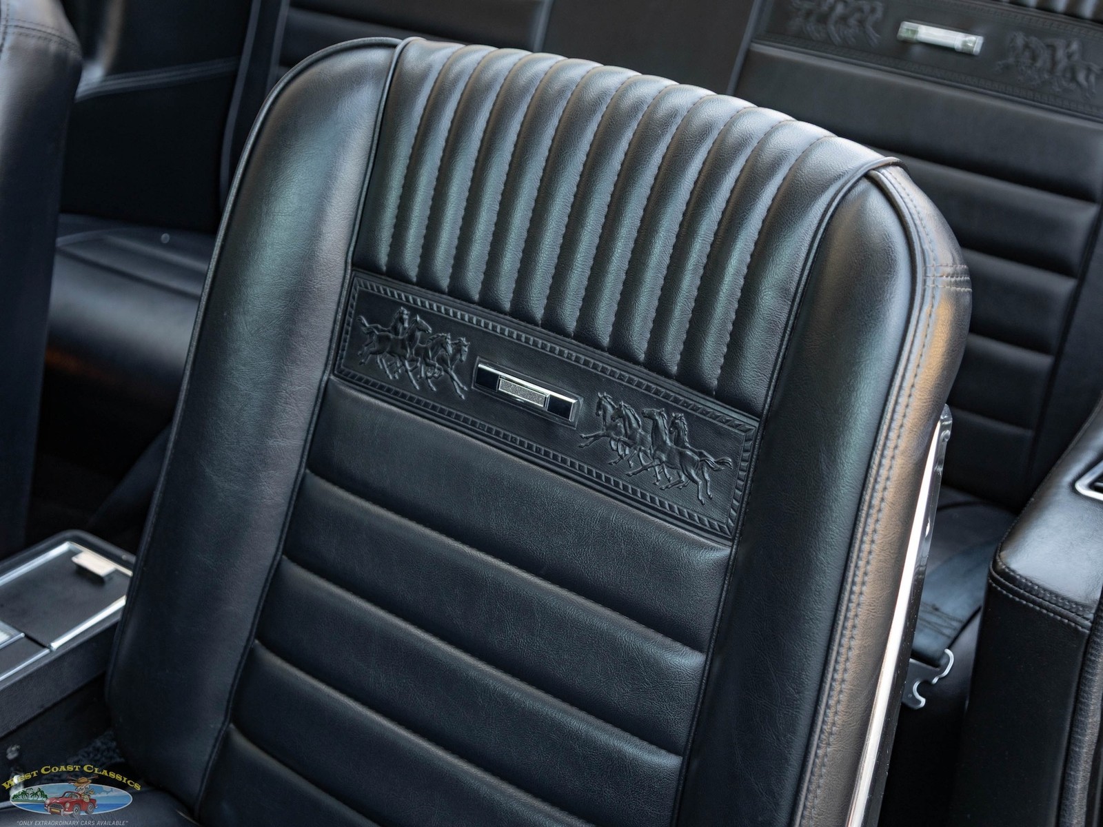 Ford-Mustang-289-V8-Convertible-1966-2-Door-Convertible-29